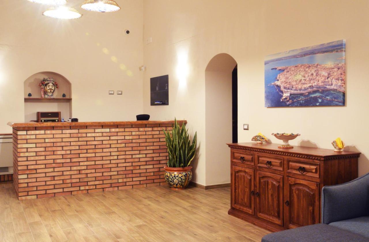 シラクーサ Antico Casale Benali Bed & Breakfast エクステリア 写真