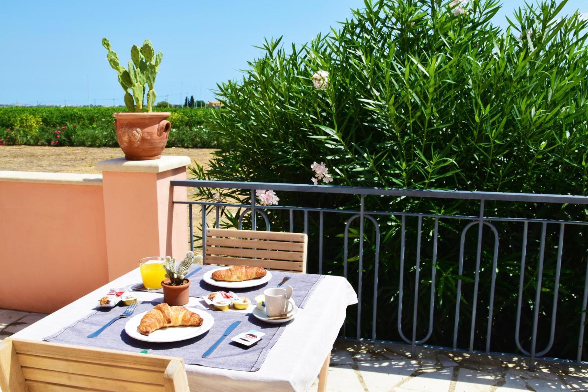 シラクーサ Antico Casale Benali Bed & Breakfast エクステリア 写真